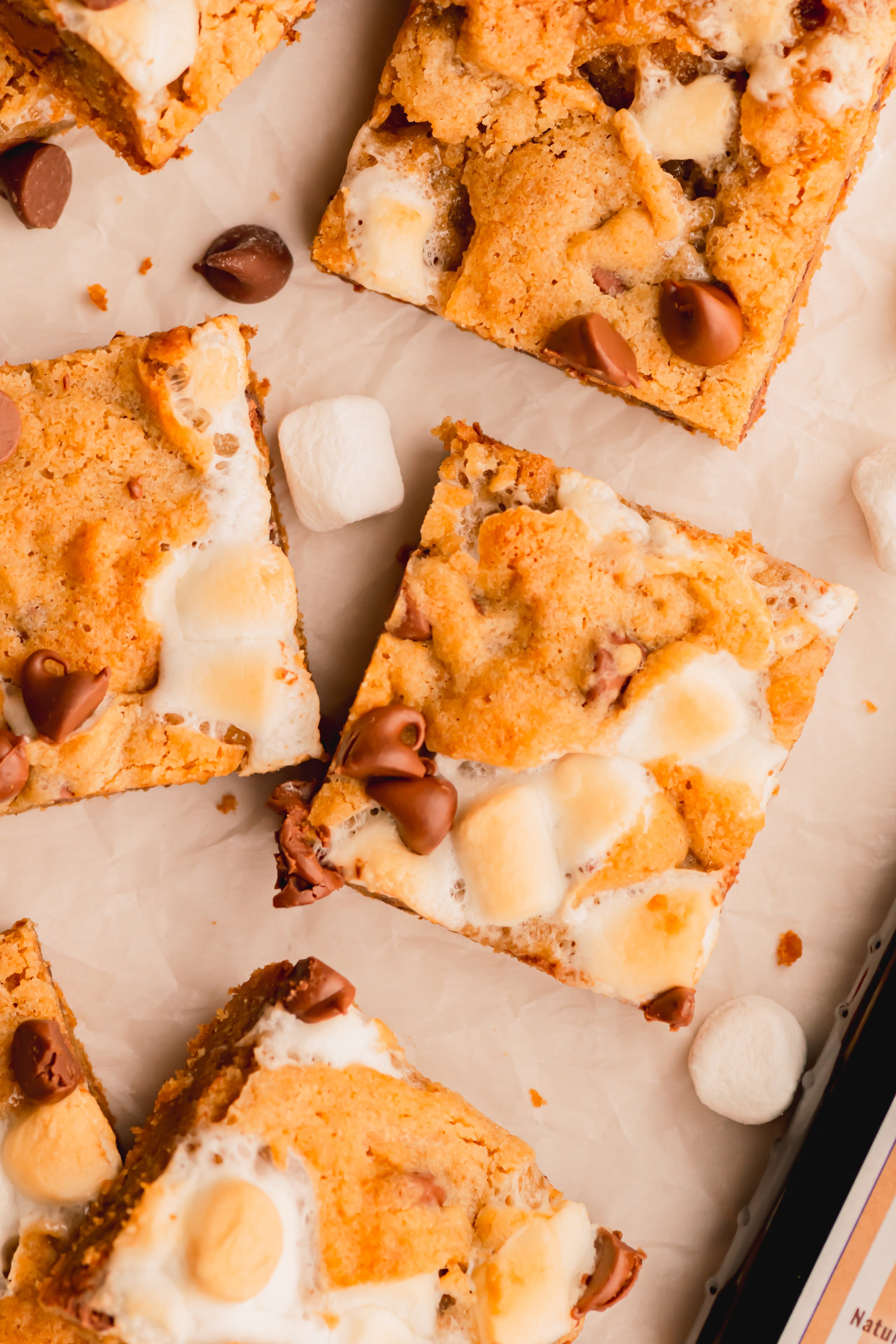S'mores Cookie Bars