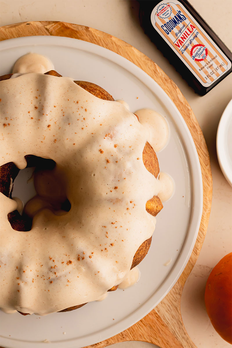 Pumpkin Bundt Cake with Cinnamon Cream Cheese Drizzle
