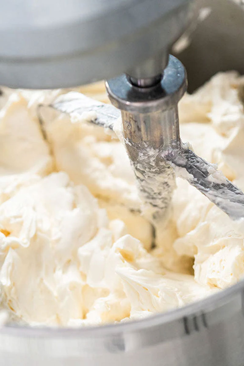 Buttercream-Frosting-Up-Close-Center