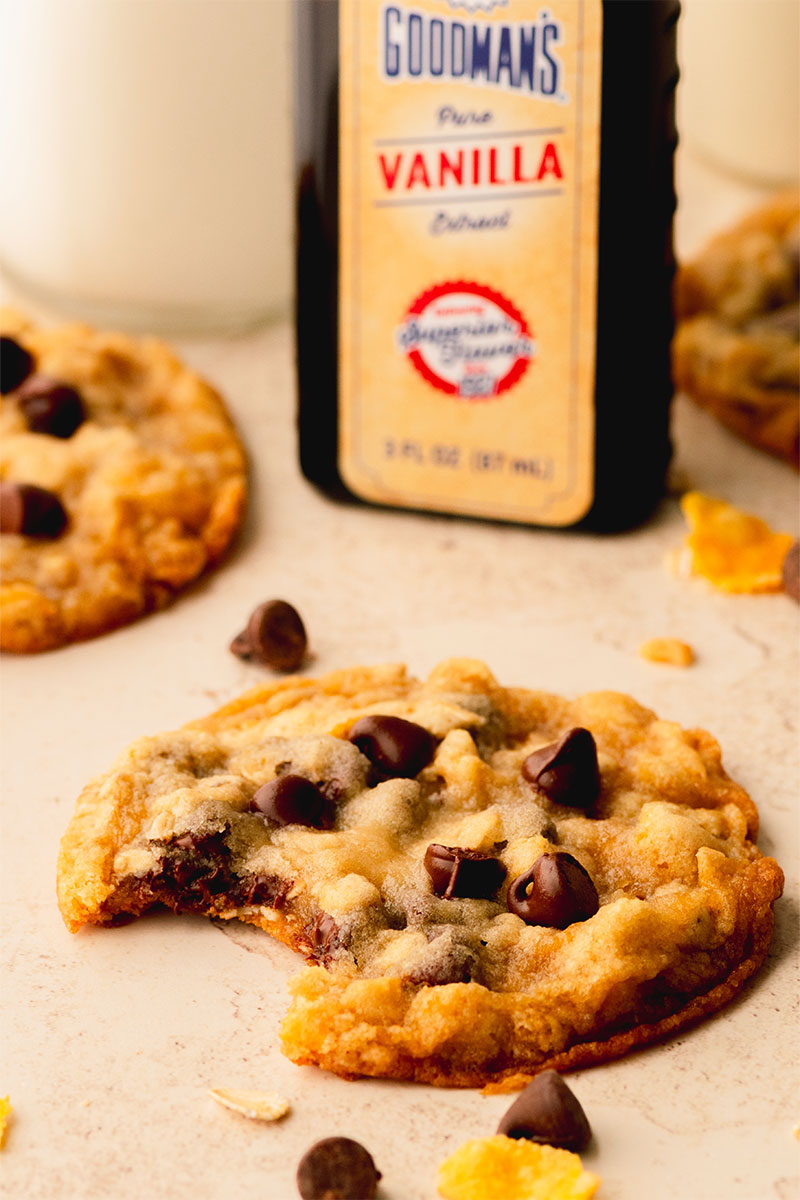 Dishpan-Cookie-with-a-Bite-Taken-and-Goodmans-Pure-Vanilla-in-Background