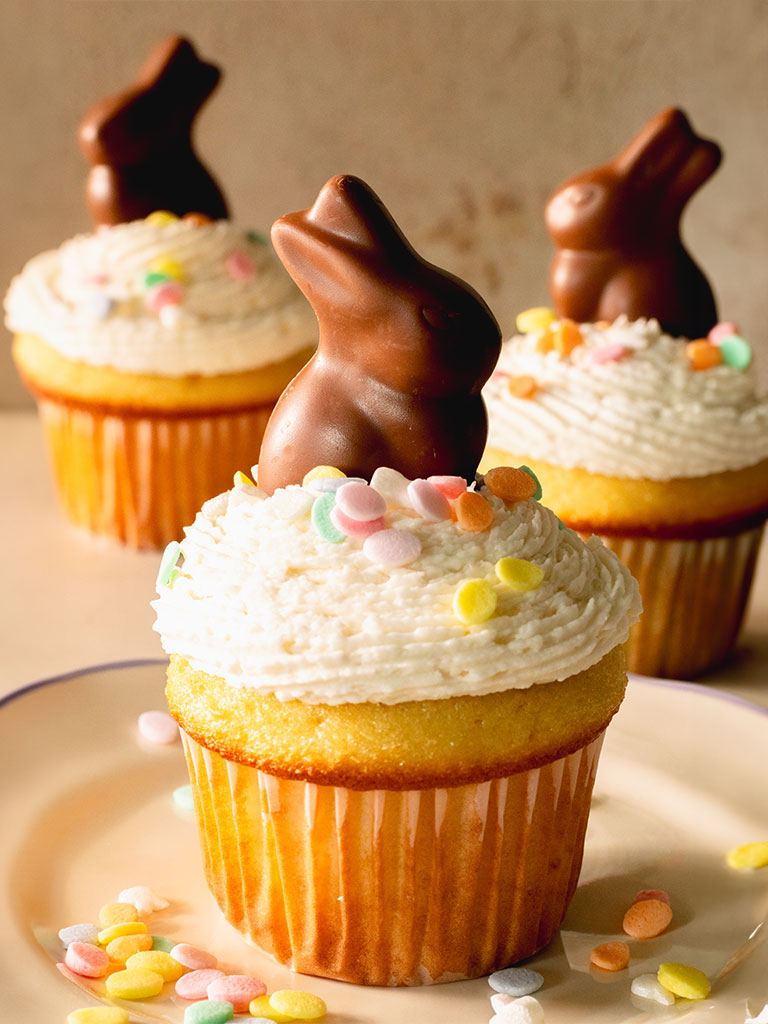 Easter-Bunny-Cupcakes-3-buns