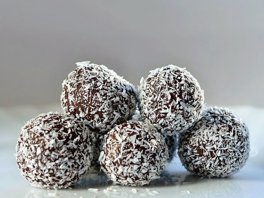 No-Bake-Coconut-Date-Balls